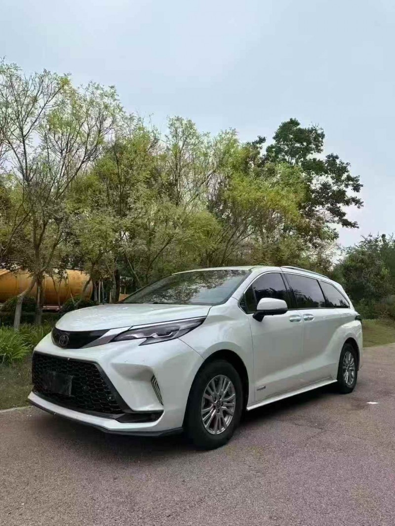 聊城22年丰田塞纳3