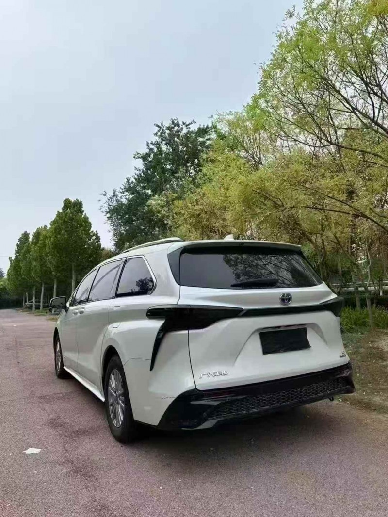 聊城22年丰田塞纳9