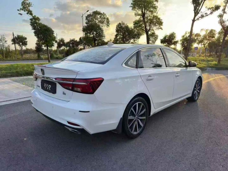 苏州19年荣威i68