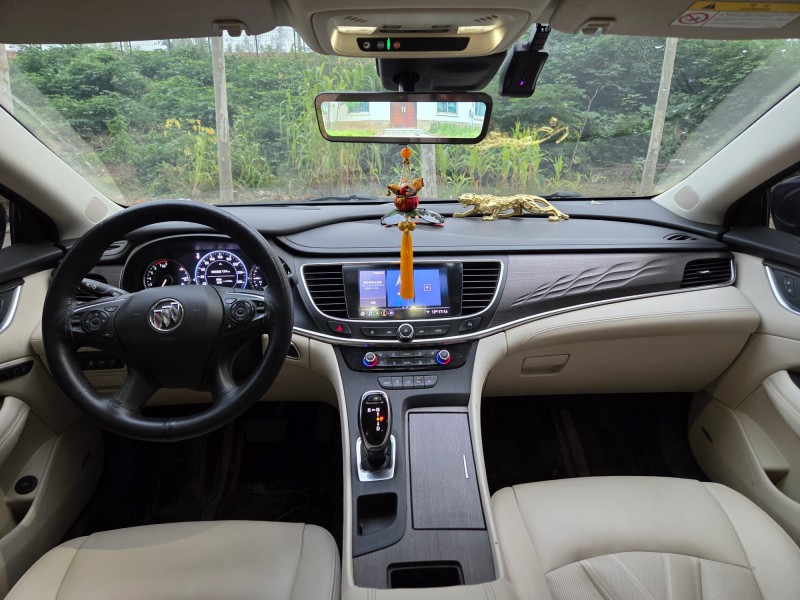 郑州21年别克君越9