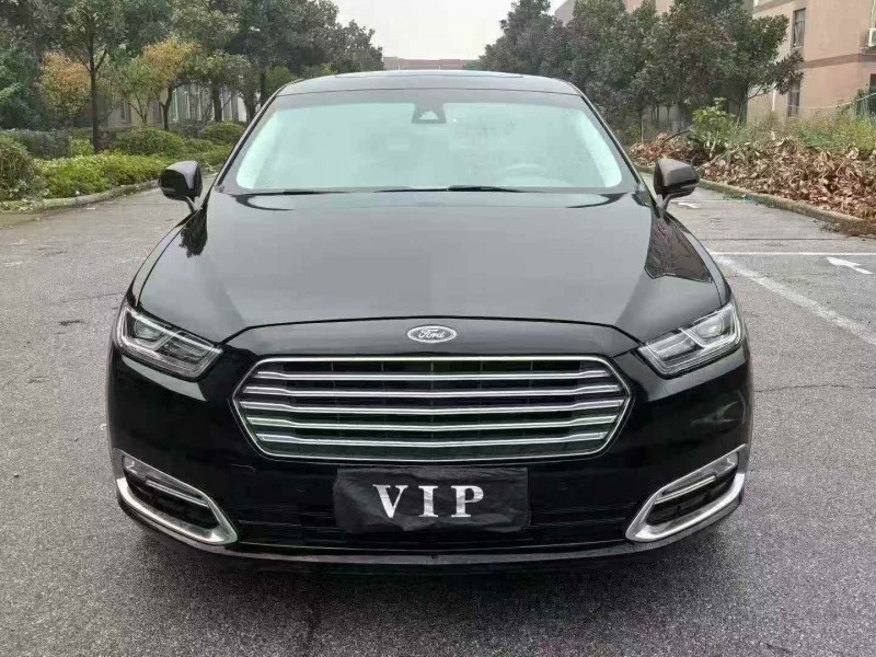 襄阳19年福特金牛座1