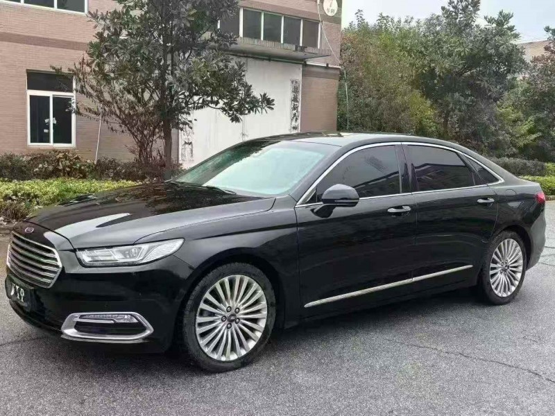 襄阳19年福特金牛座2