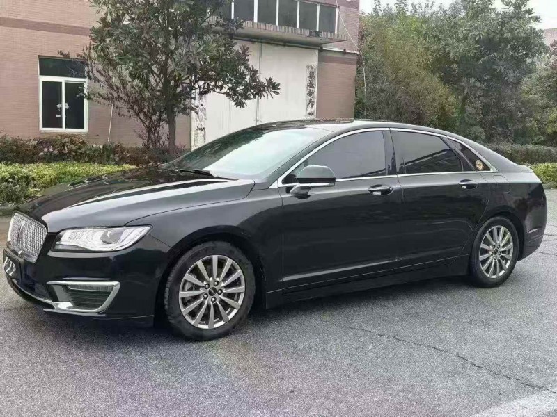 襄阳19年林肯MKZ2