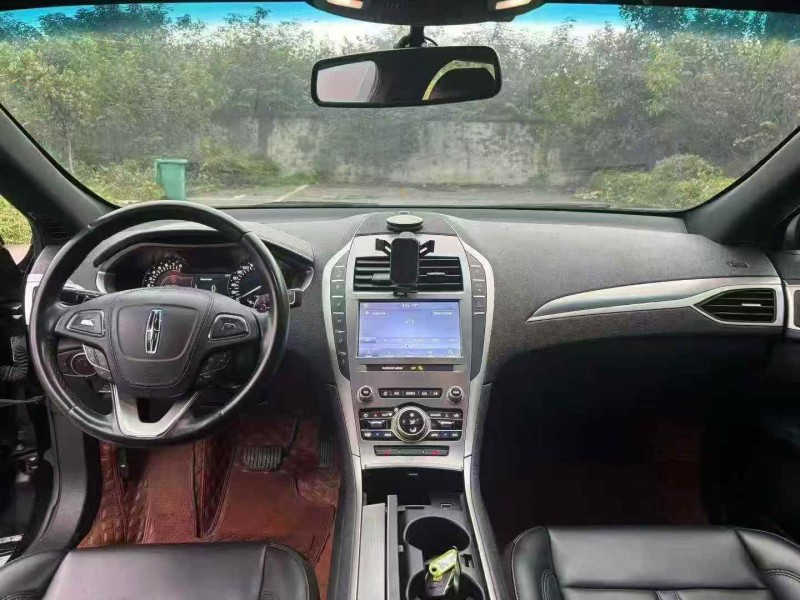 襄阳19年林肯MKZ7