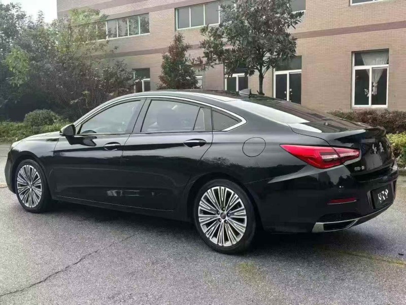 襄阳22年红旗H55