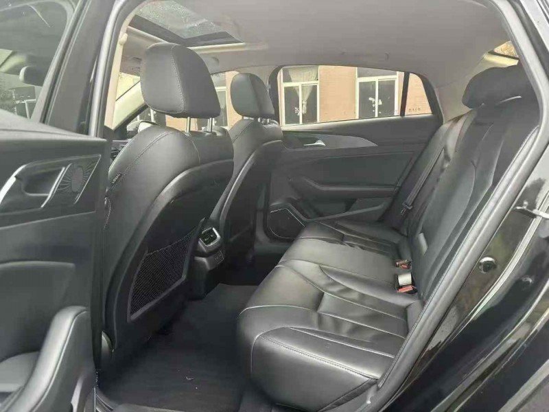 襄阳22年红旗H58