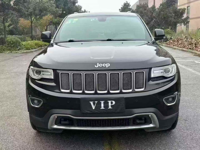 襄阳14年Jeep大切诺基1