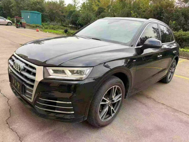 襄阳19年奥迪Q56