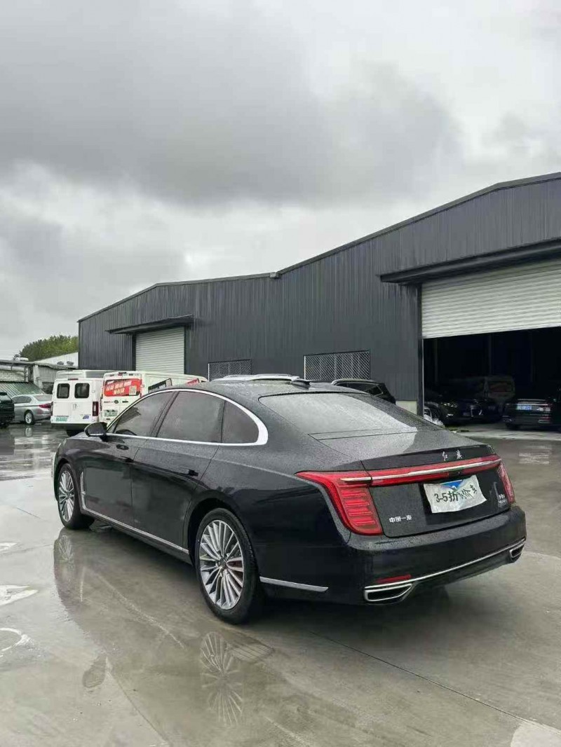 襄阳22年红旗H97