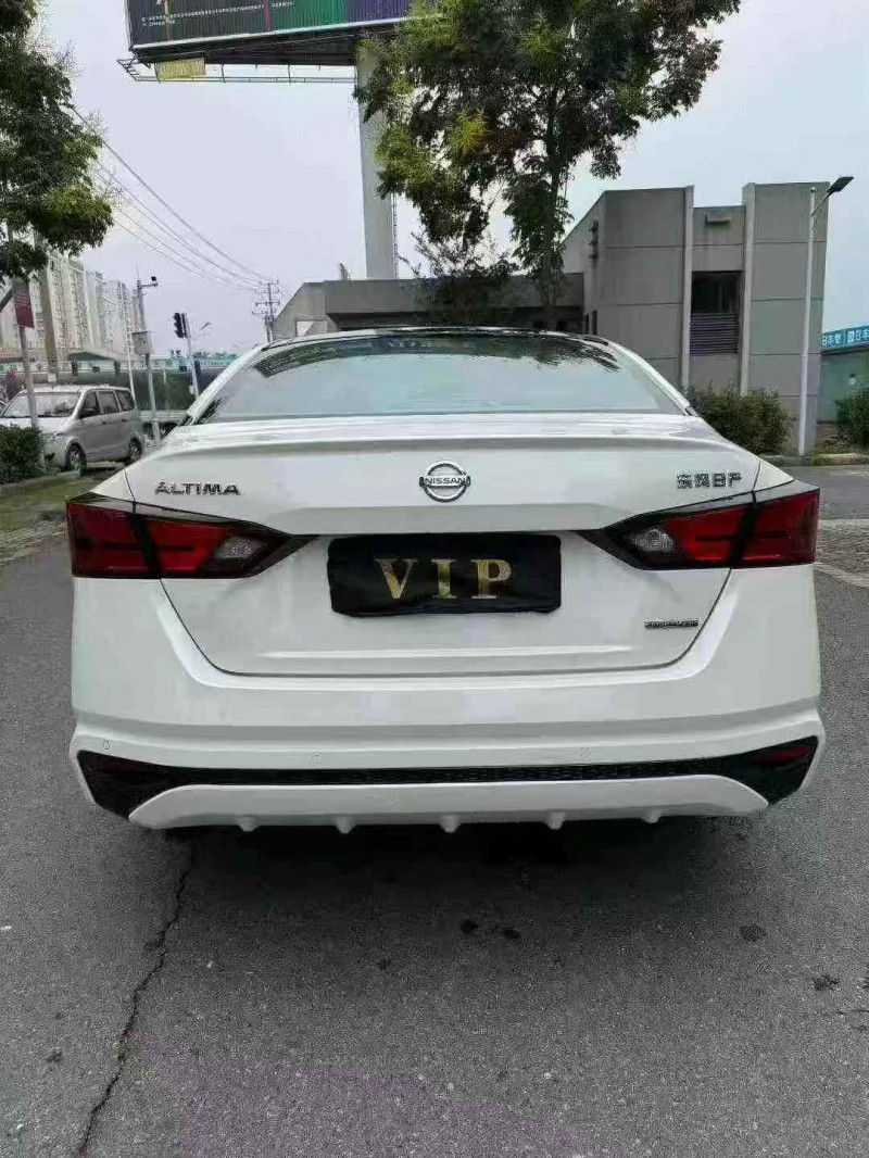 襄阳21年日产天籁9