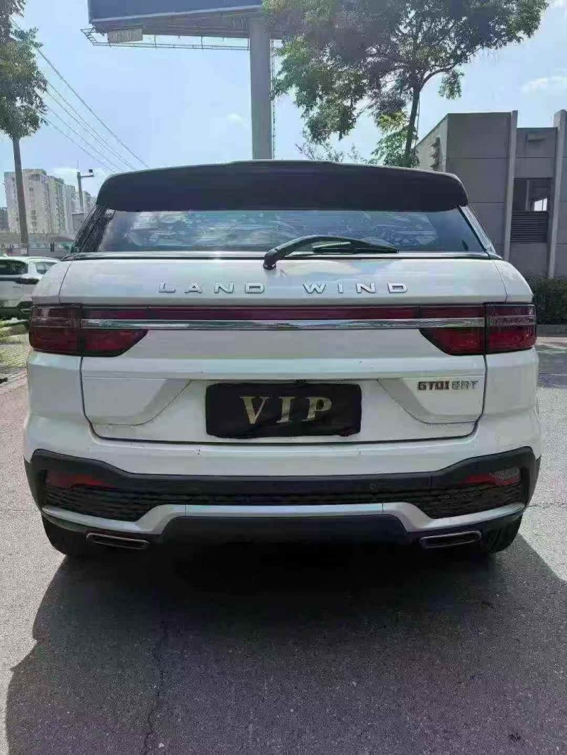 襄阳18年陆风X74