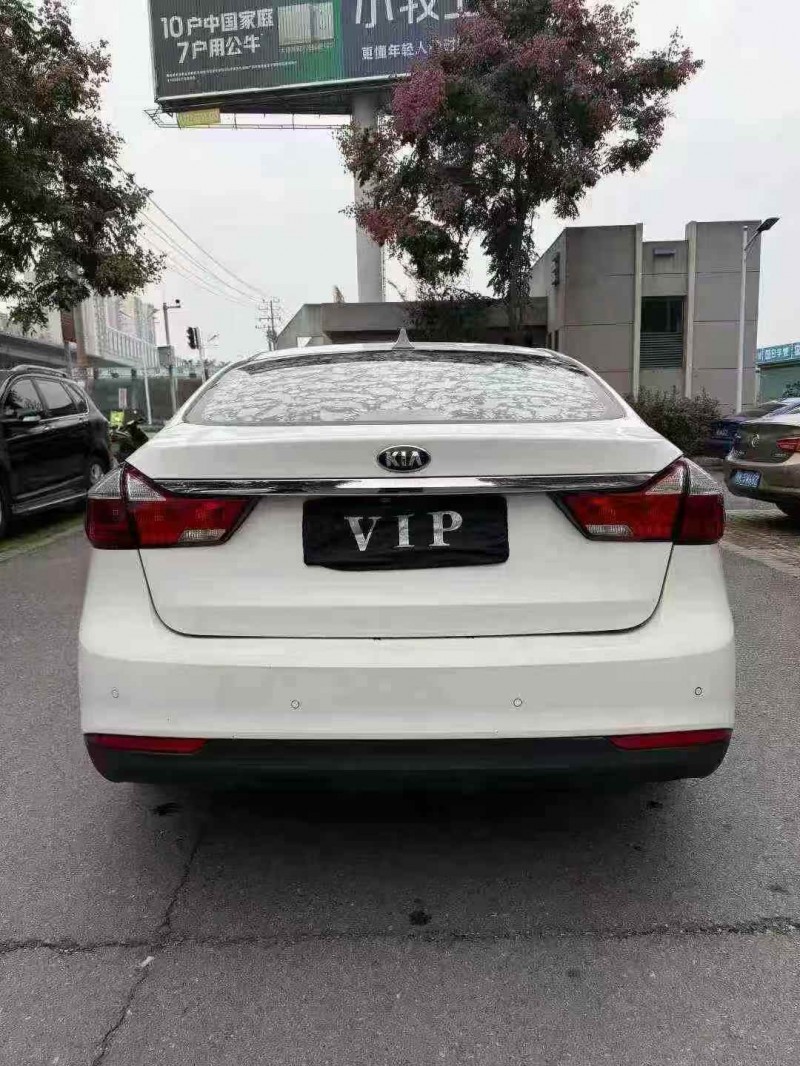 襄阳19年起亚K34