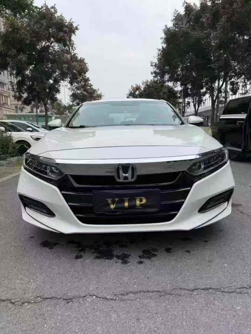 襄阳19年本田雅阁1