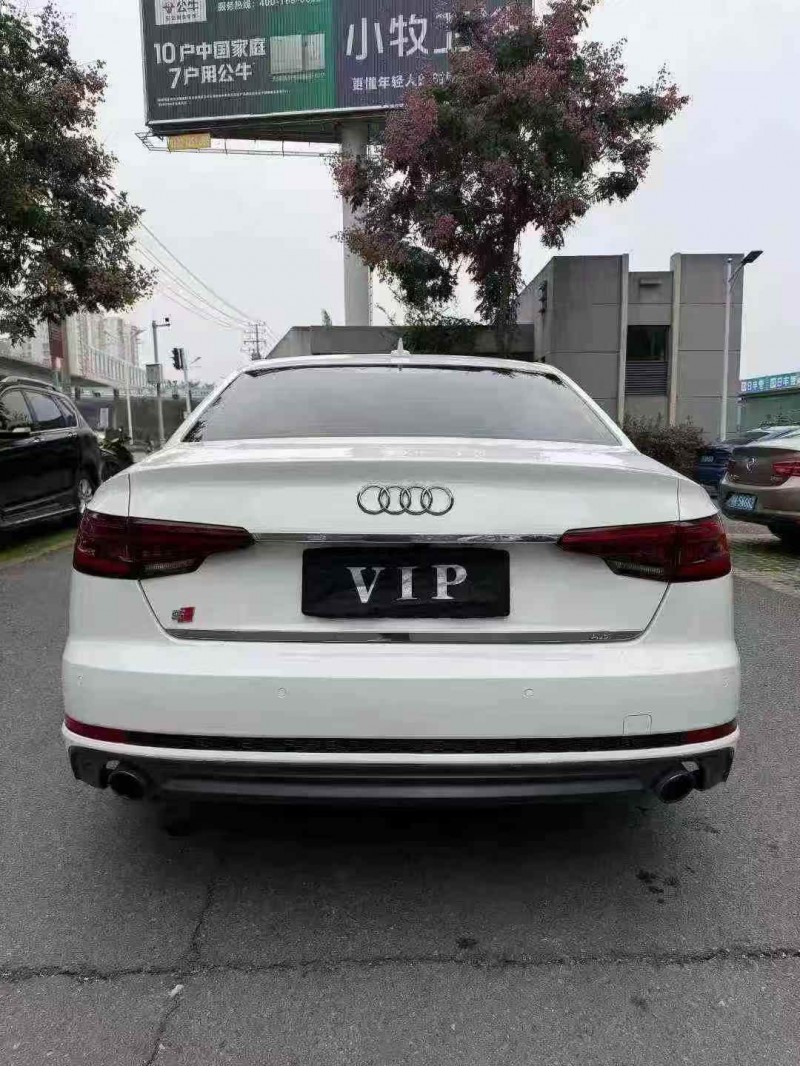 襄阳18年奥迪A4L4
