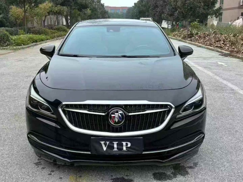 襄阳17年别克君越1