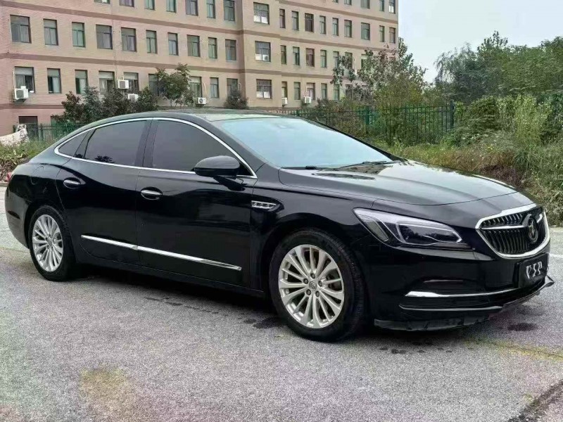 襄阳17年别克君越2