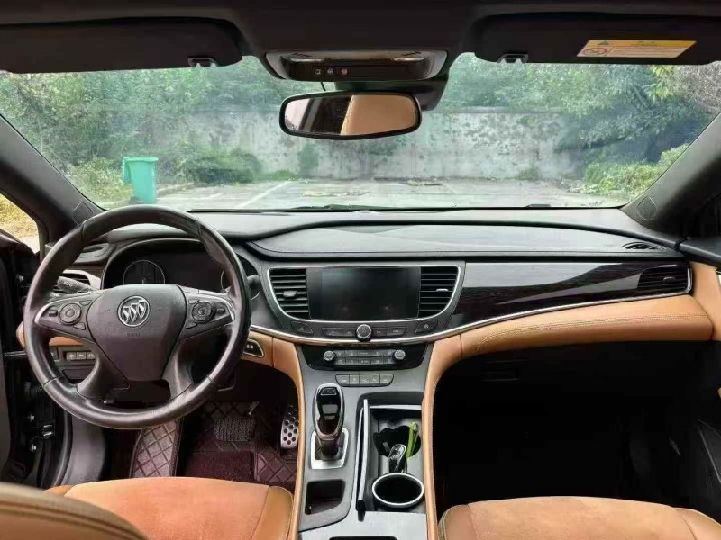 襄阳17年别克君越7