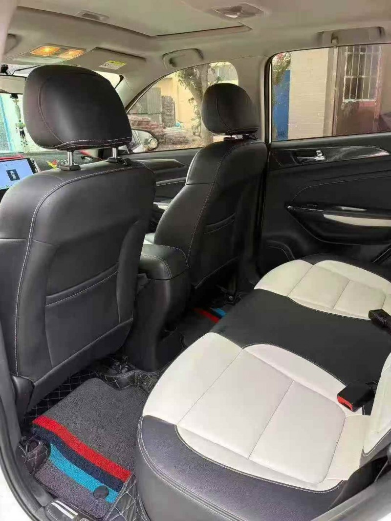 襄阳19年长安汽车CS354