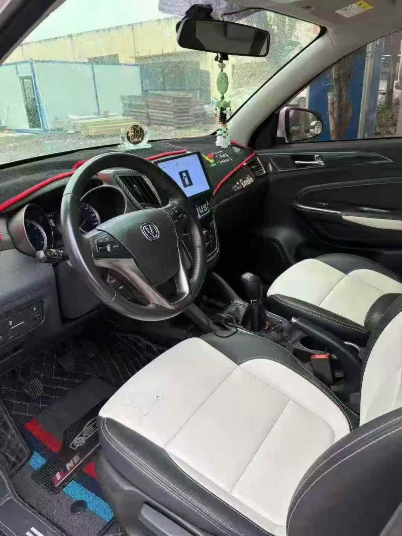 襄阳19年长安汽车CS355