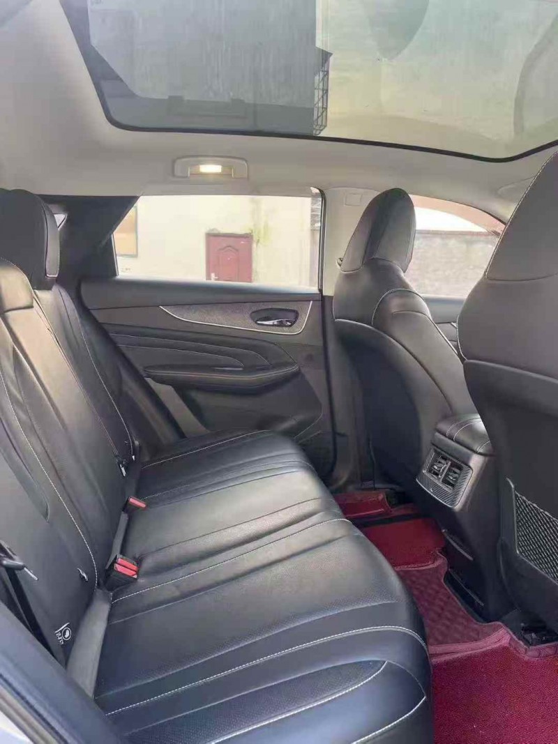 襄阳23年启辰大V4