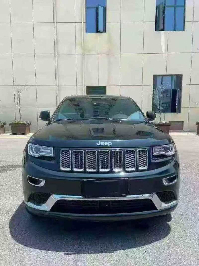 襄阳15年Jeep大切诺基1