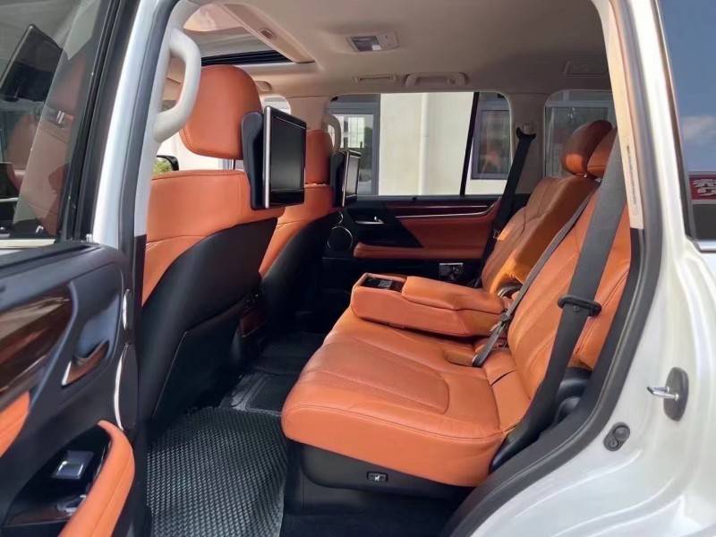 唐山17年雷克萨斯LX5