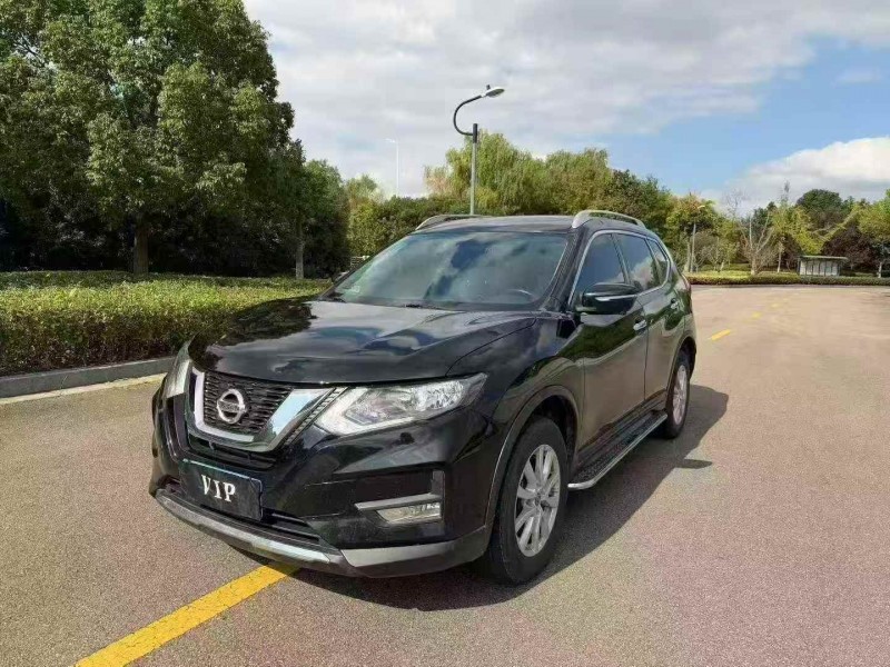 连云港18年日产奇骏3