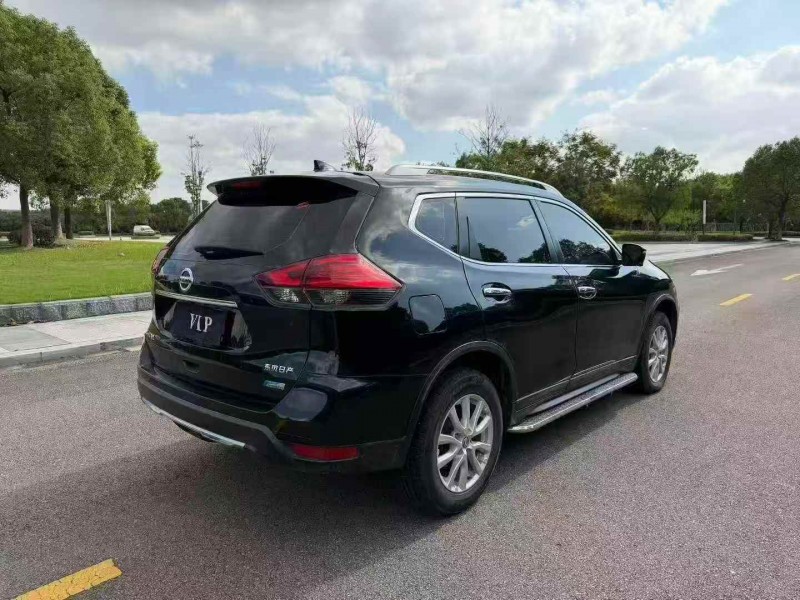 连云港18年日产奇骏7