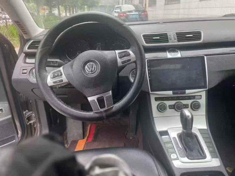 济南15年大众迈腾4