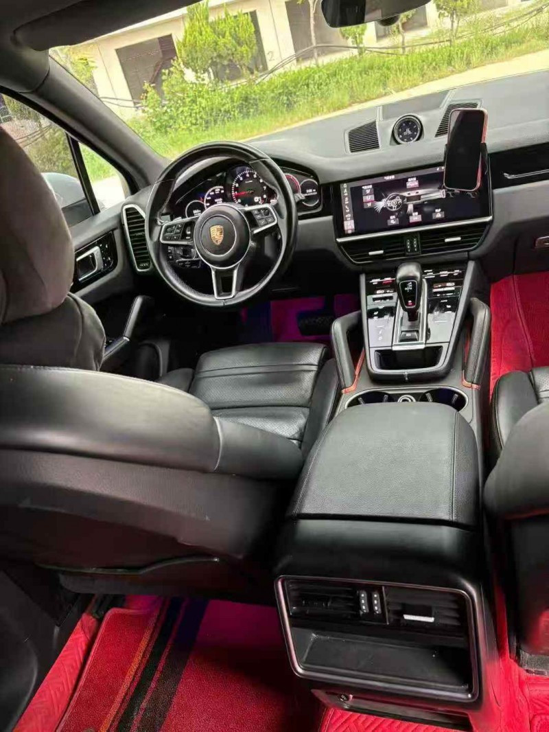 苏州18年保时捷卡宴5