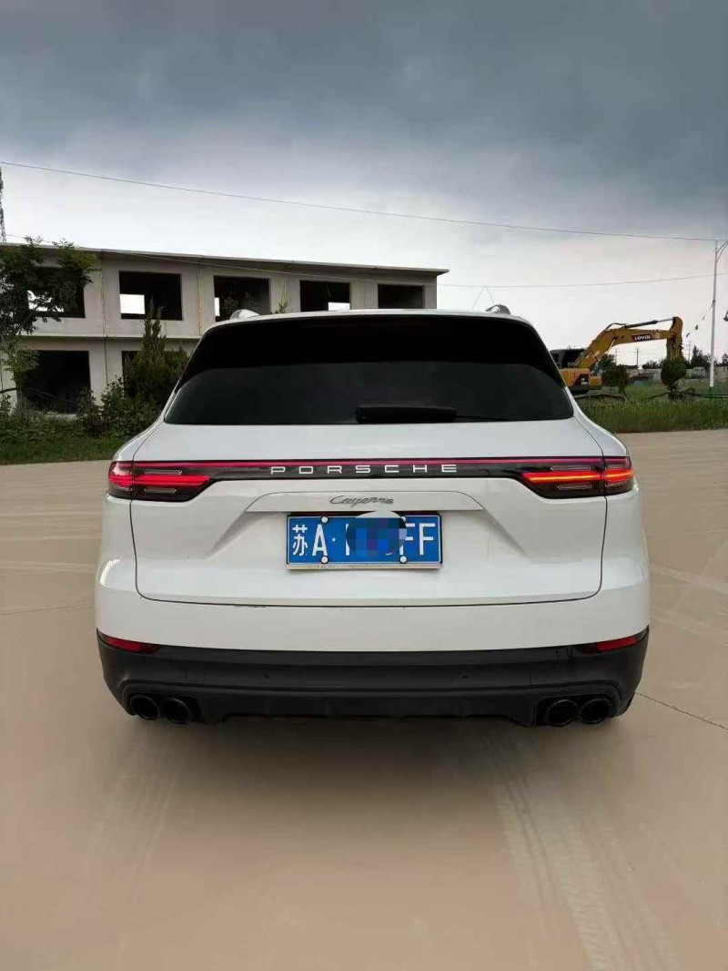 苏州18年保时捷卡宴9