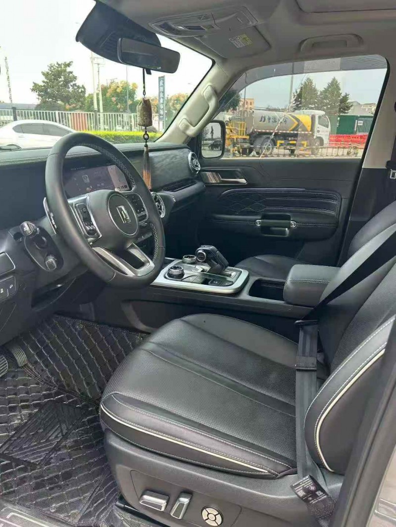 南京23年长城汽车坦克5