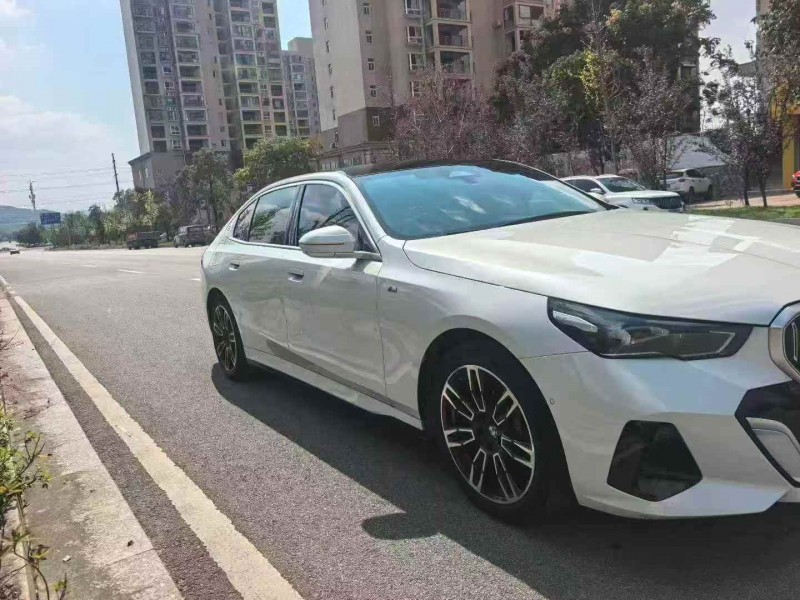 益阳24年宝马5系2