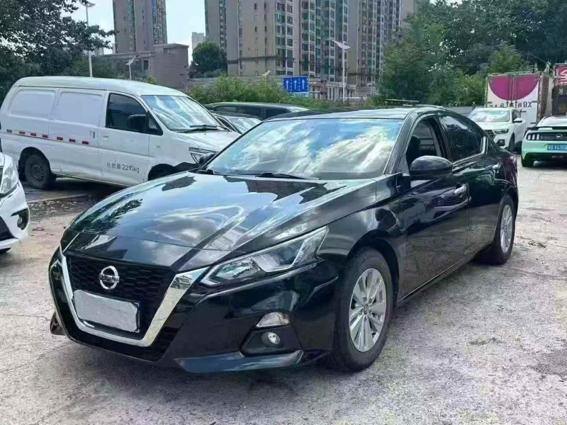 湘潭22年日产天籁3