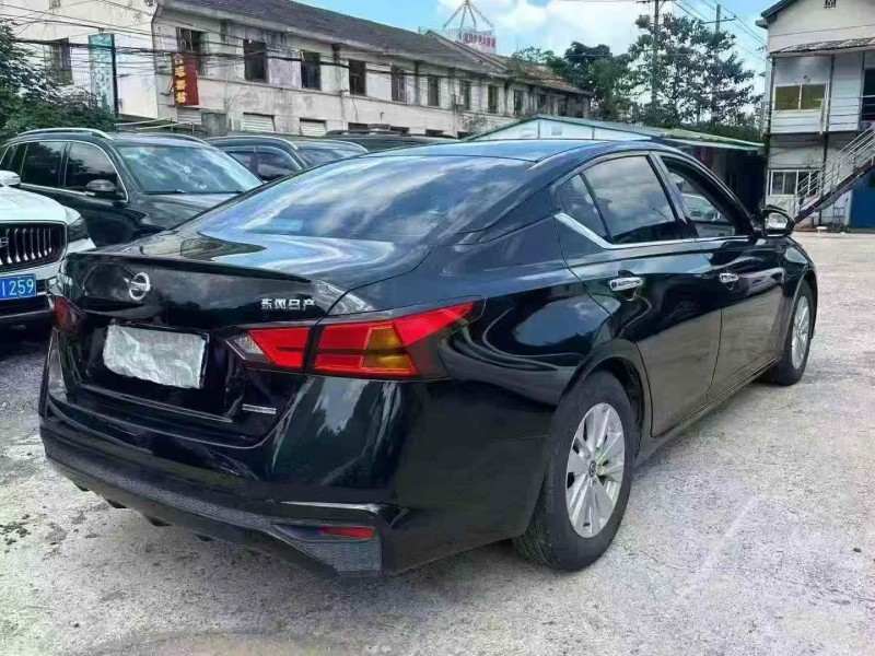 湘潭22年日产天籁8