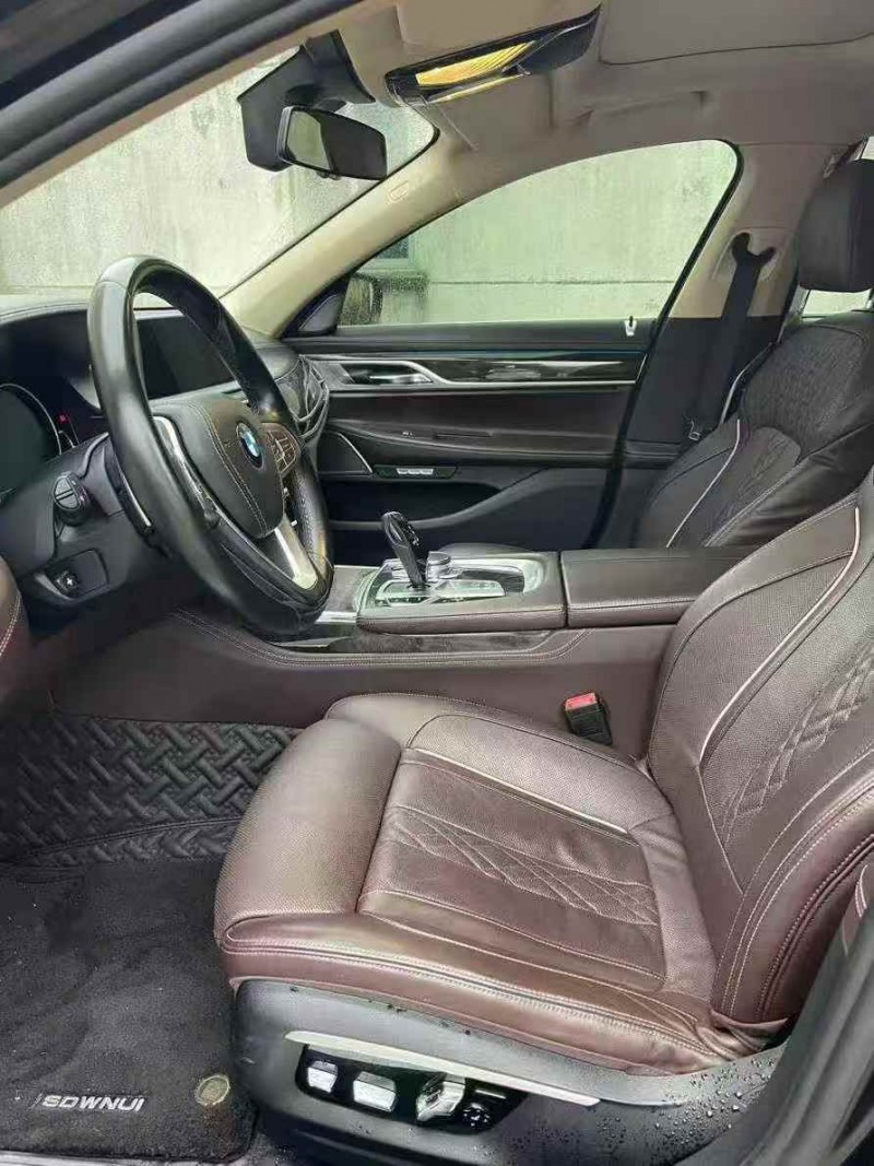 徐州16年宝马7系3