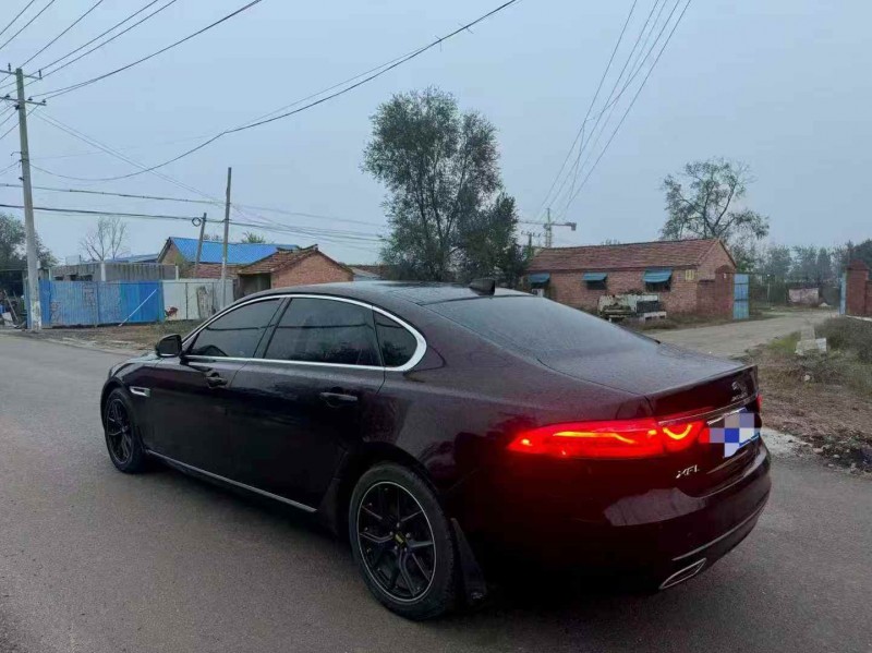 菏泽20年捷豹XF8