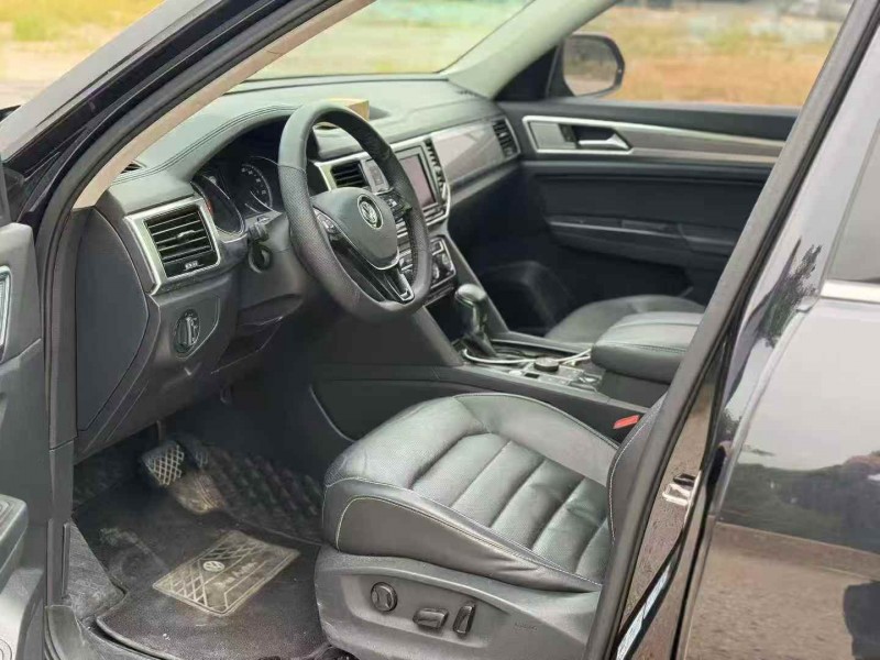 菏泽19年大众途昂4