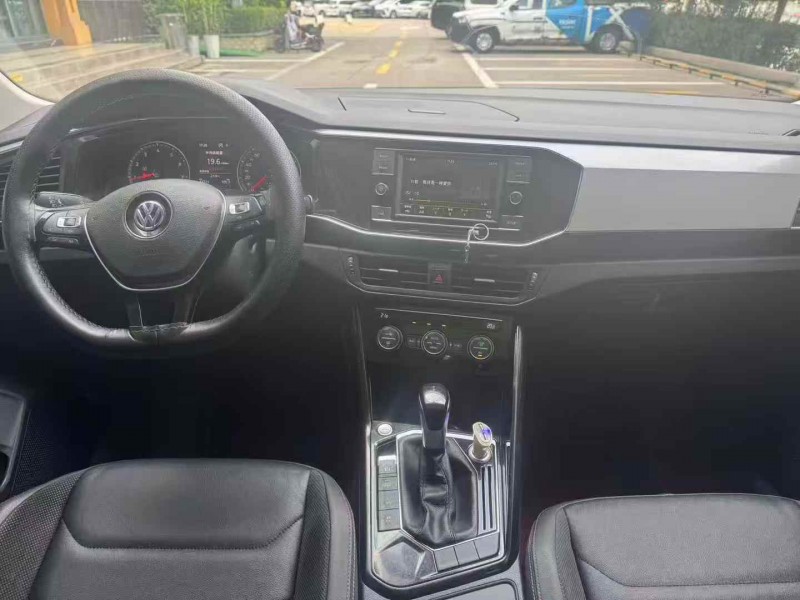 菏泽20年大众探岳5