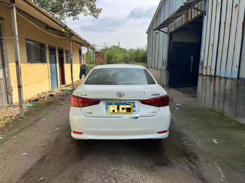 菏泽16年丰田皇冠9