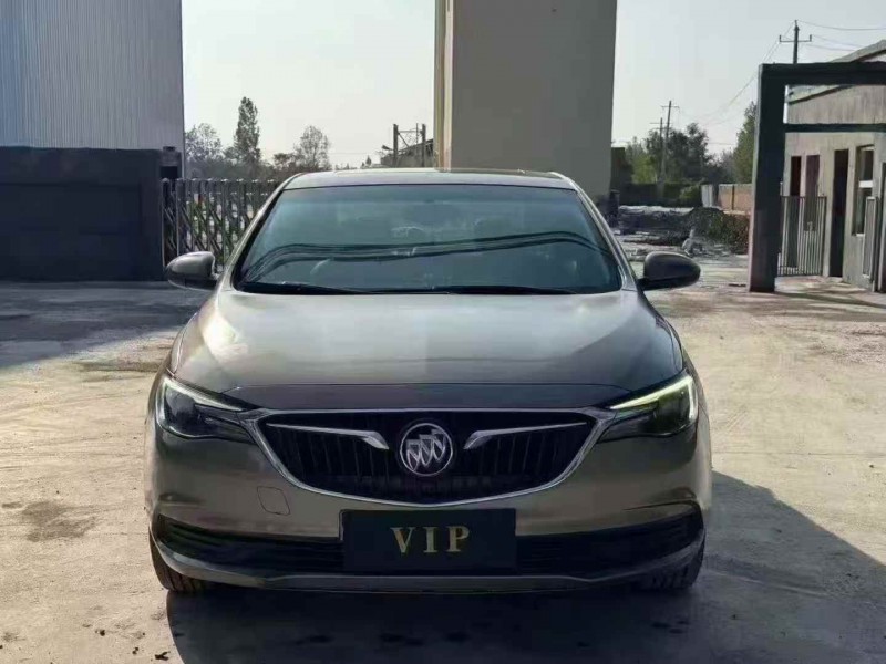 菏泽19年别克英朗1