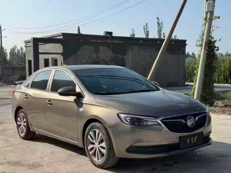 菏泽19年别克英朗3