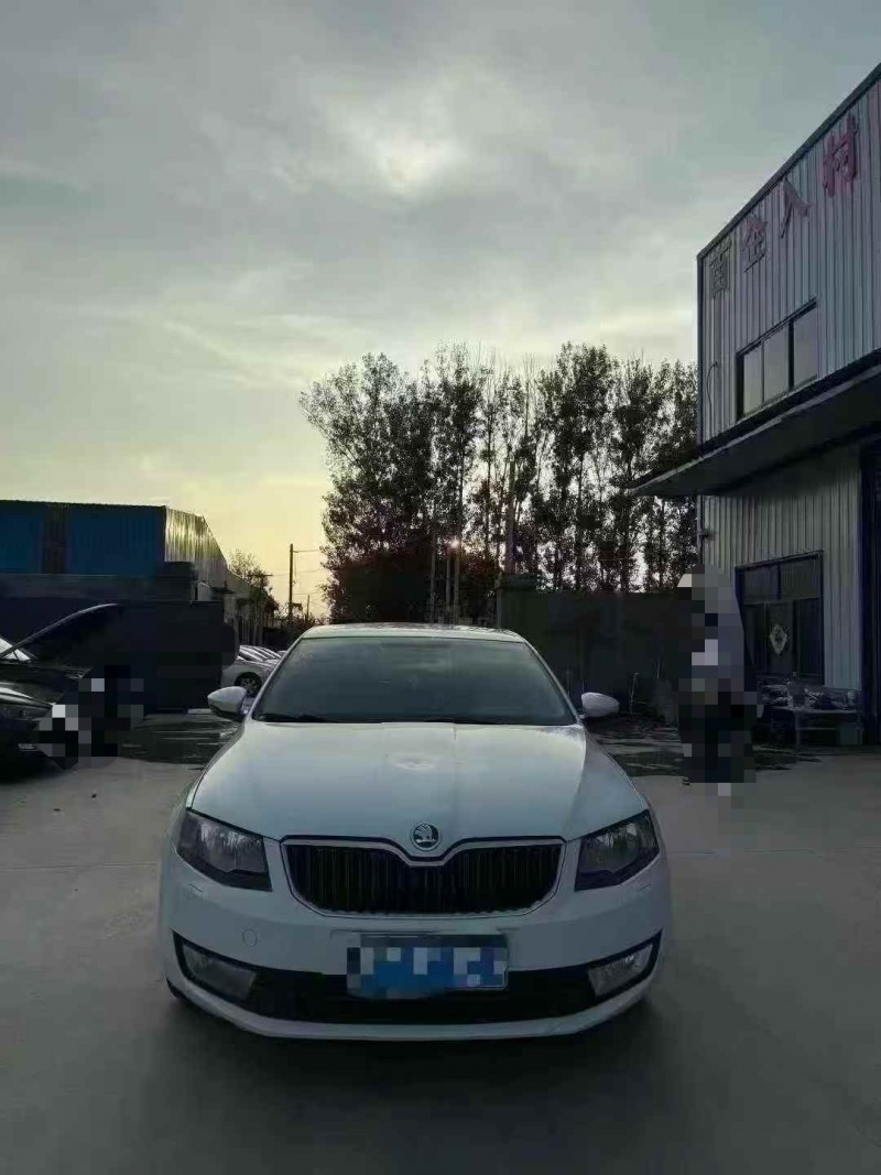 菏泽16年斯柯达明锐1