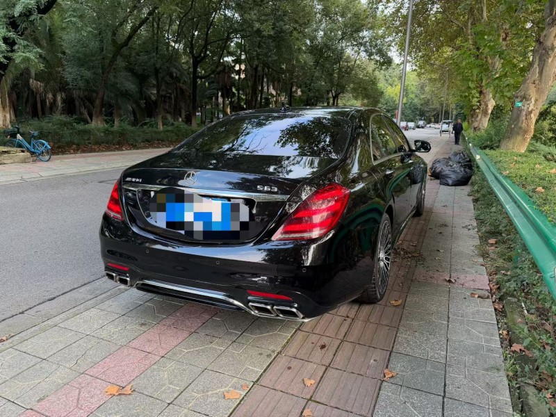 南昌19年奔驰迈巴赫S级8