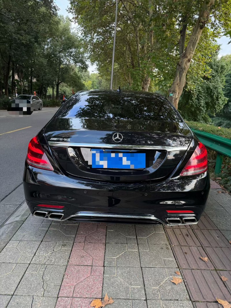 南昌19年奔驰迈巴赫S级9