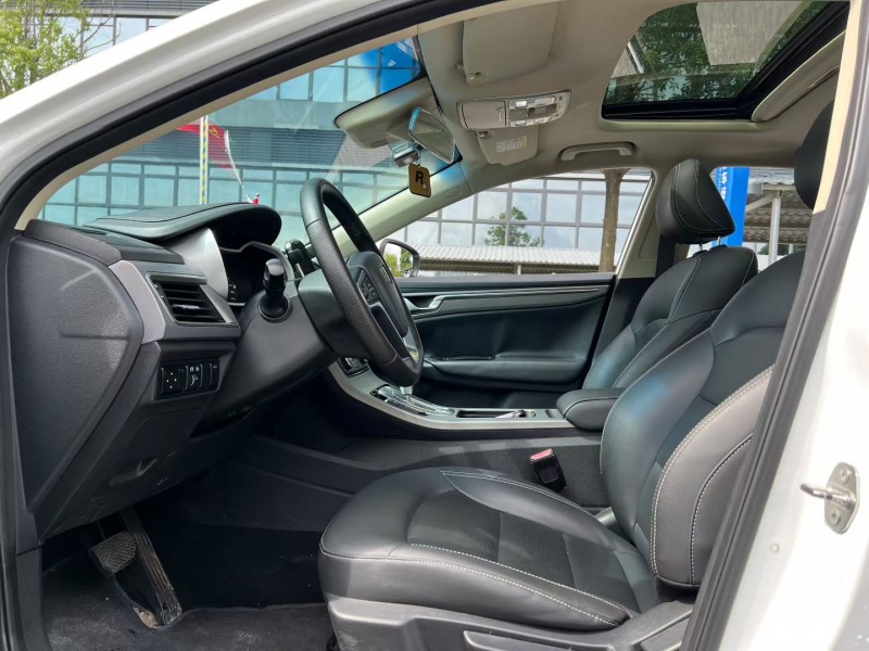 东莞18年吉利帝豪4