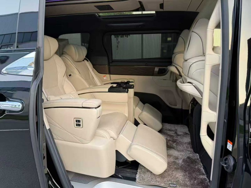 徐州25年丰田埃尔法4