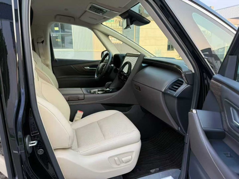 徐州25年丰田埃尔法5