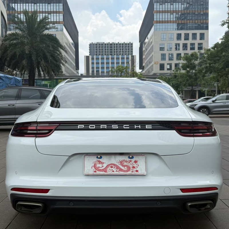 佛山19年保时捷帕拉梅拉9