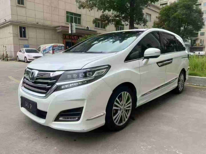 佛山18年本田艾力绅2